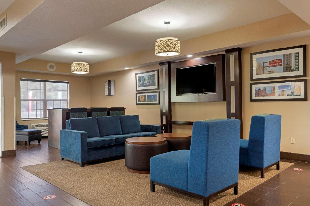 Comfort Suites Downtown Сакраменто Екстериор снимка